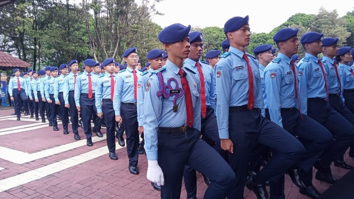 Pelibatan Taruna di Sekolah Rakyat Tuai Kritik, Dinilai Tak Tepat untuk Bentuk Karakter Siswa