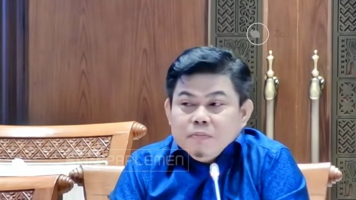 Banyak Buzzer, DPR Minta Youtube, FB, IG hingga TikTok Batasi Setiap Orang Hanya Punya Satu Akun