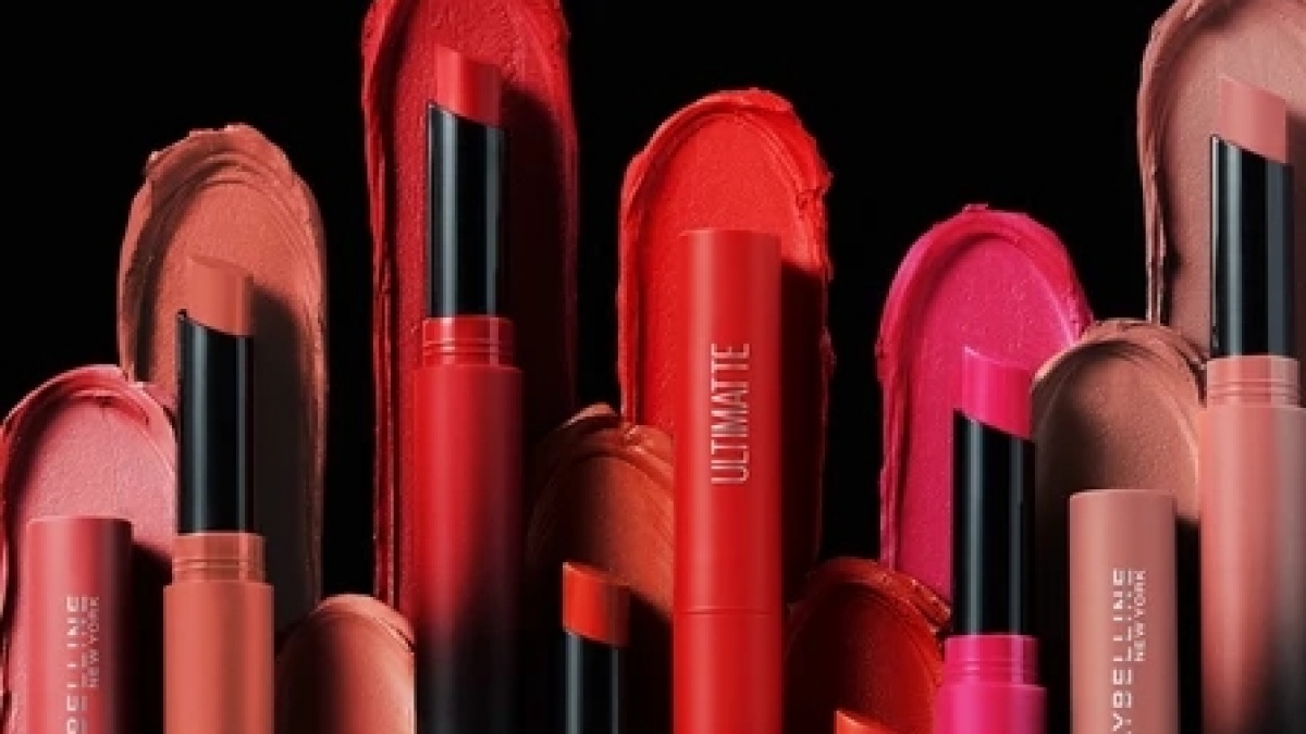 Berapa Harga Lipstik Maybelline Original?  Intip 5 Rekomendasi Produknya yang Tahan Lama