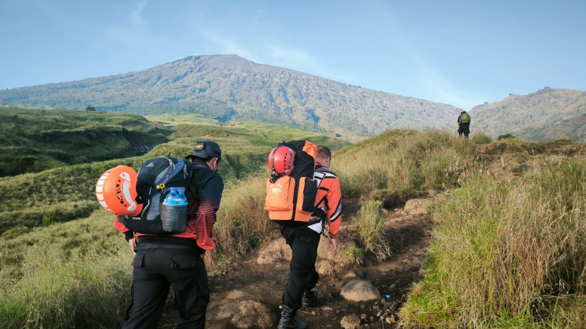 Lagi, Pendaki Swiss Jatuh ke Jurang di Gunung Rinjani! Evakuasi Dramatis Dilakukan