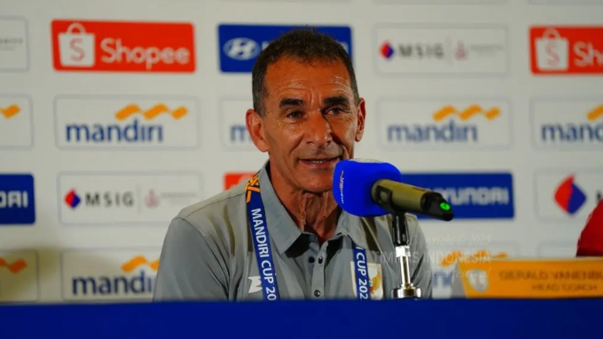 Gerald Vanenburg Ancam Jens Raven: Sekali Lagi, Dia Tidak akan Bermain!