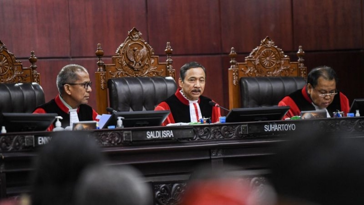 MK Kubur Mimpi Capres Wajib S1: Apa Alasannya?