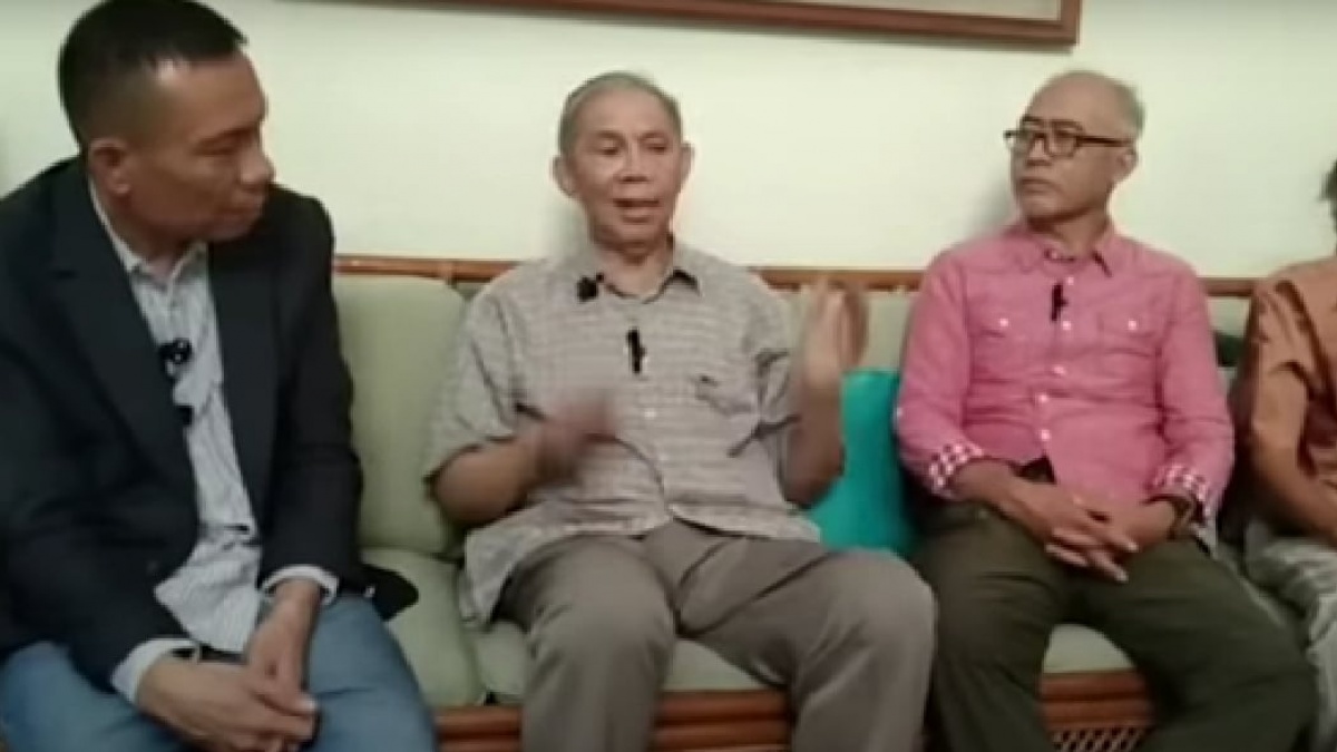 Baru Sehari 'Kuliti' Ijazah Jokowi, Eks Rektor UGM Mendadak Tarik Ucapan dan Minta Maaf, Ada Apa?