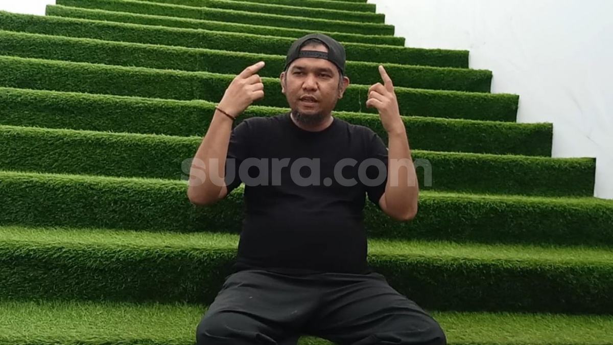 Fajar Bustomi Lanjutkan Tongkat Estafet Anggy Umbara Garap Comic 8: Revolution