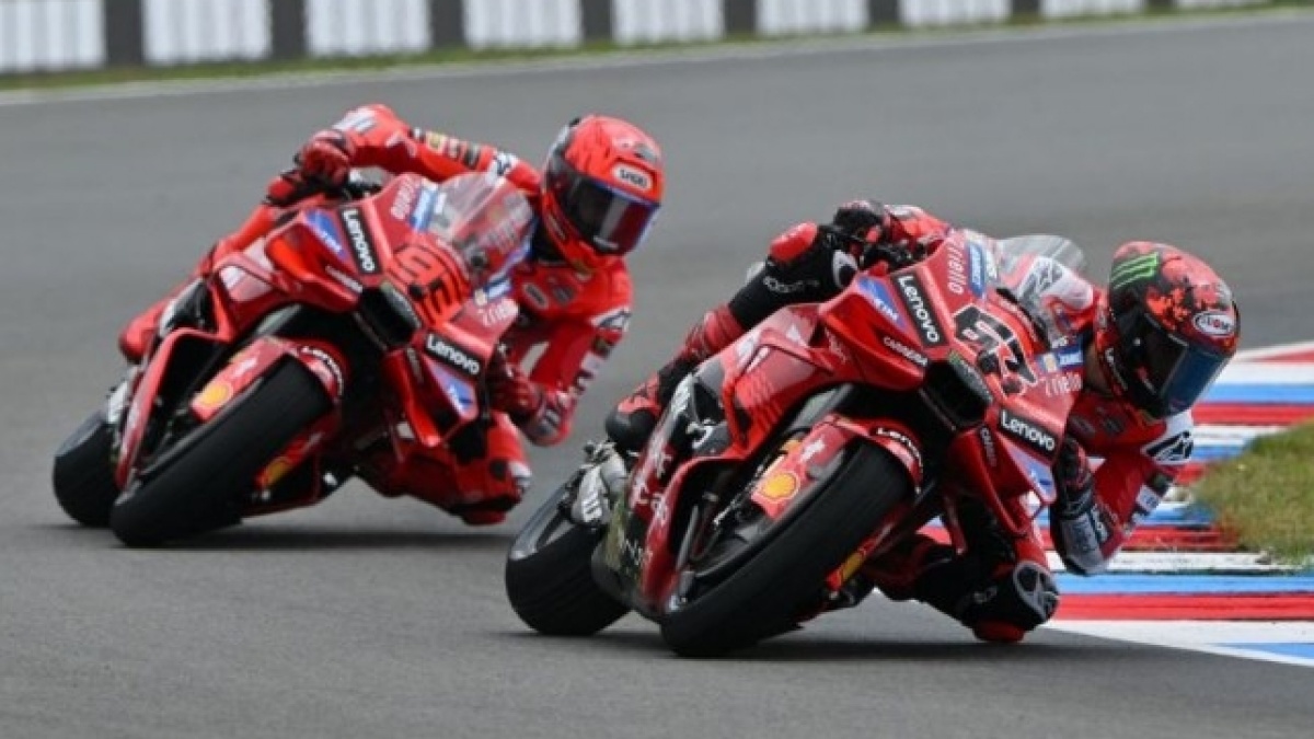Drama di MotoGP Ceko: Bagnaia Pole, Marquez Kecelakaan, Bezzecchi Nyaris Out!