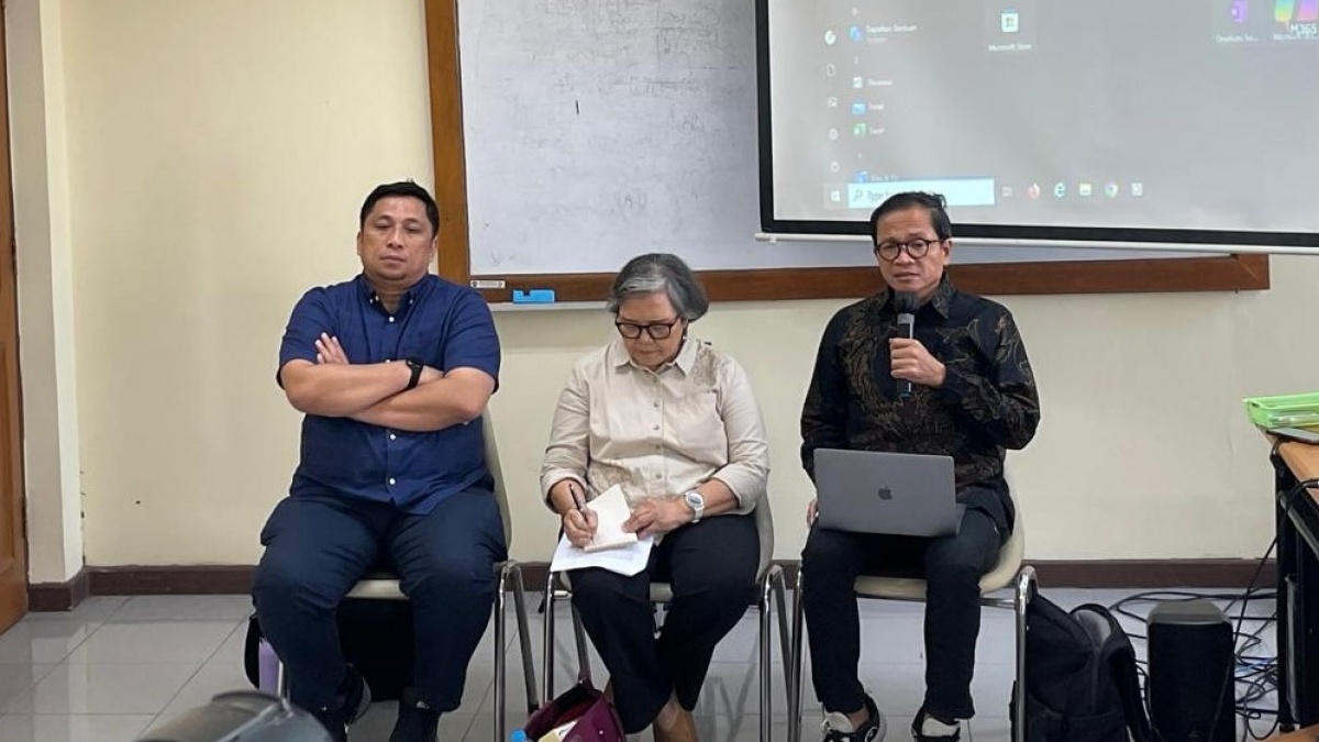 Alarm Demokrasi Berbunyi! Pakar Hukum: Kasus Tom Lembong dan Hasto Adalah Serangan Politik