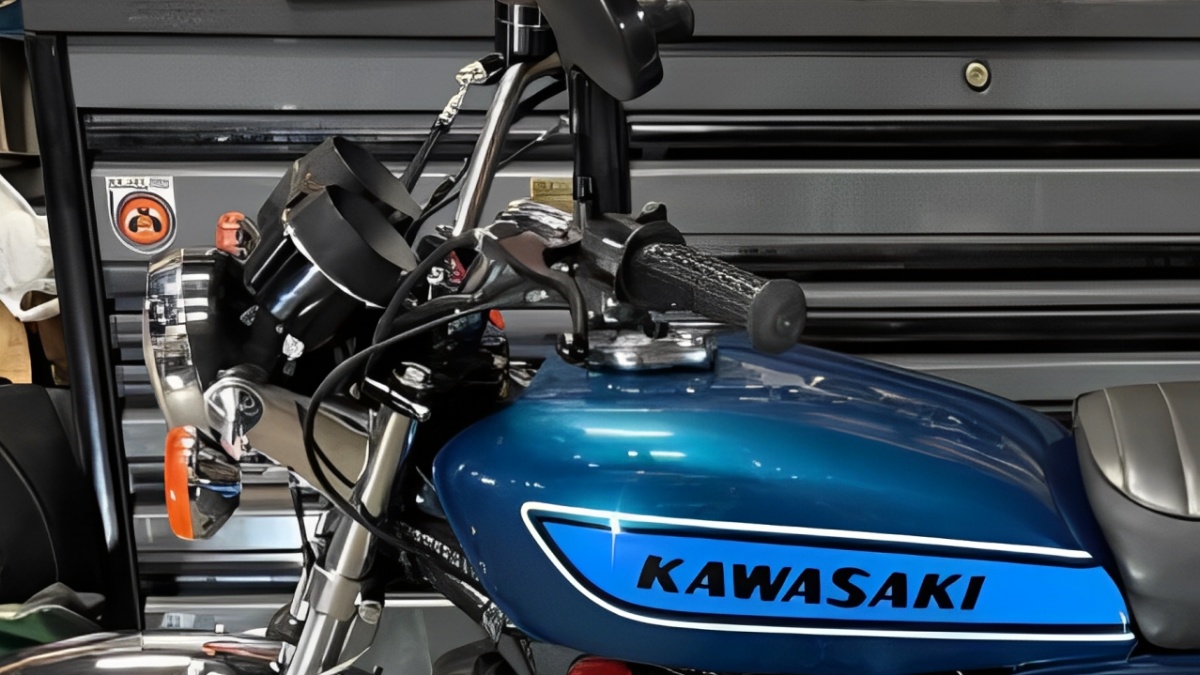 Toyota Rush Minder, Pesona Monster Kawasaki KH 606 yang Mesinnya Tak Disangka