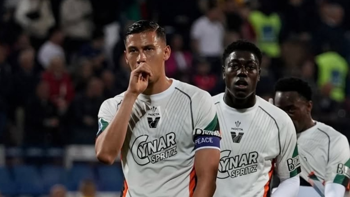 Pesaing Jay Idzes Jika Gabung Genoa, Berpotensi Jadi Cadangan?