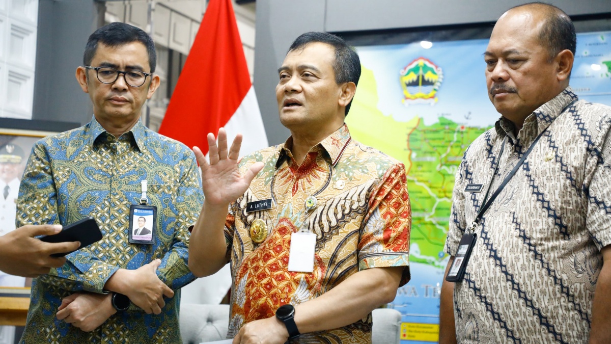 Buntut Demo Besar di Pati, Gubernur Luthfi Turunkan Timsus Pastikan Layanan Publik Tetap Jalan