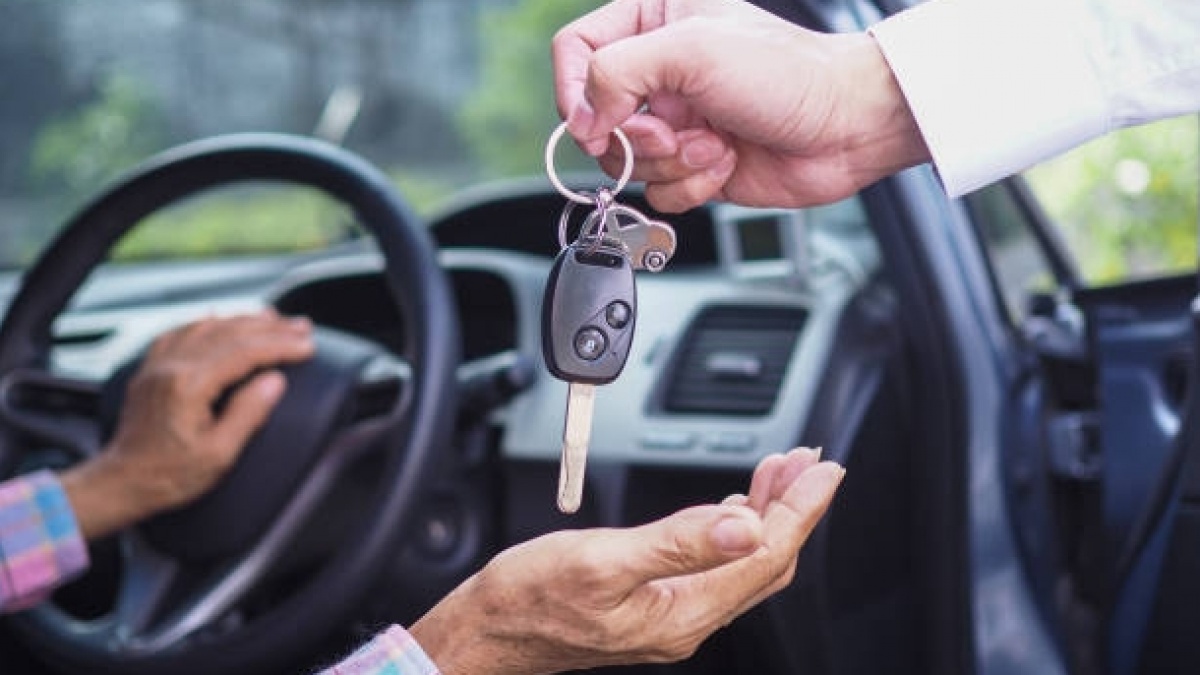 Pusing Cari Mobil bekas untuk Keluarga? Ini 5 Pilihan Terbaik di Bawah Rp50 Juta, Pajak Ringan!