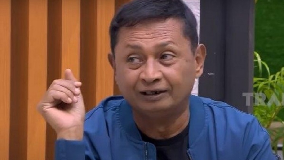 Kisah Kadir: Ketika Panggung Komedi Berganti Jadi Etalase Digital di Usia Senja