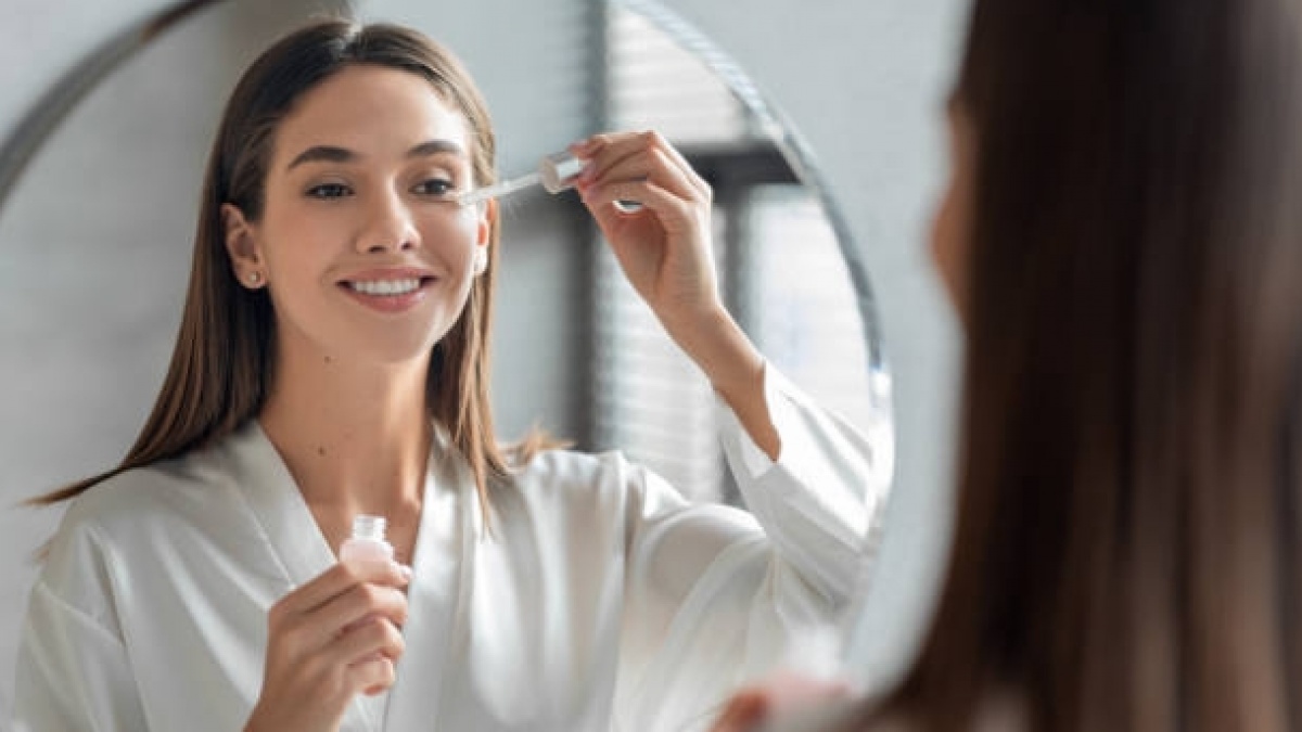 Daftar 7 Serum Terbaik untuk Wajah Berjerawat, Harga di Bawah 50 Ribu