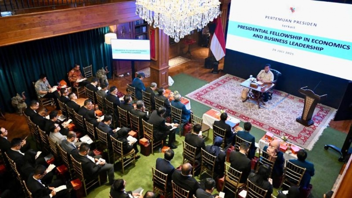 Presiden Prabowo Temui 82 Profesional Muda, Bahas Masa Depan Ekonomi Indonesia