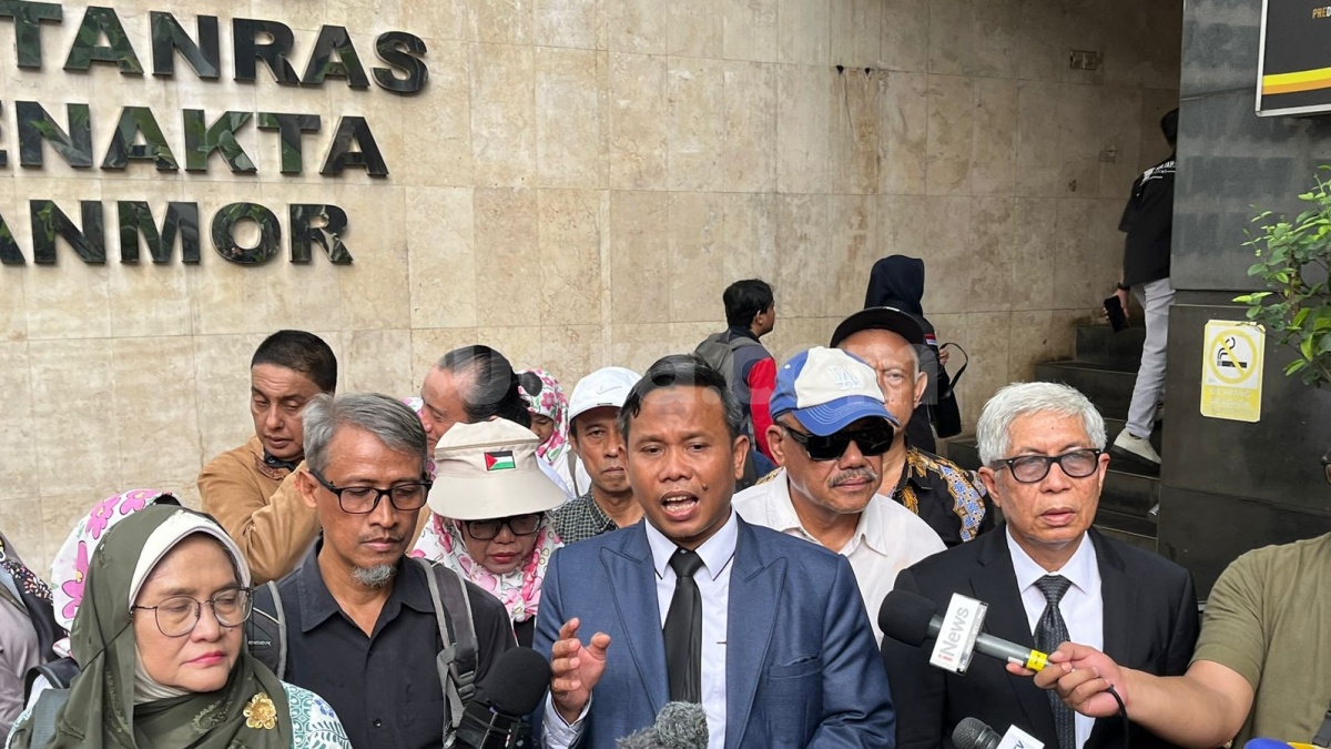 Desak Jokowi Tunjukkan Ijazah Asli ke Publik, Roy Suryo Cs: Bukan Ikut Reuni UGM dan Playing Victim!