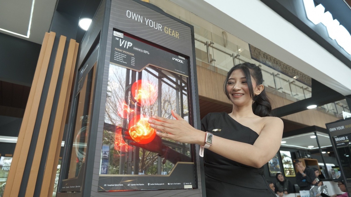 Beli Kaca Film V-Kool di GIIAS 2025 Bisa Bawa Pulang Sepatu Nike Edisi Spesial