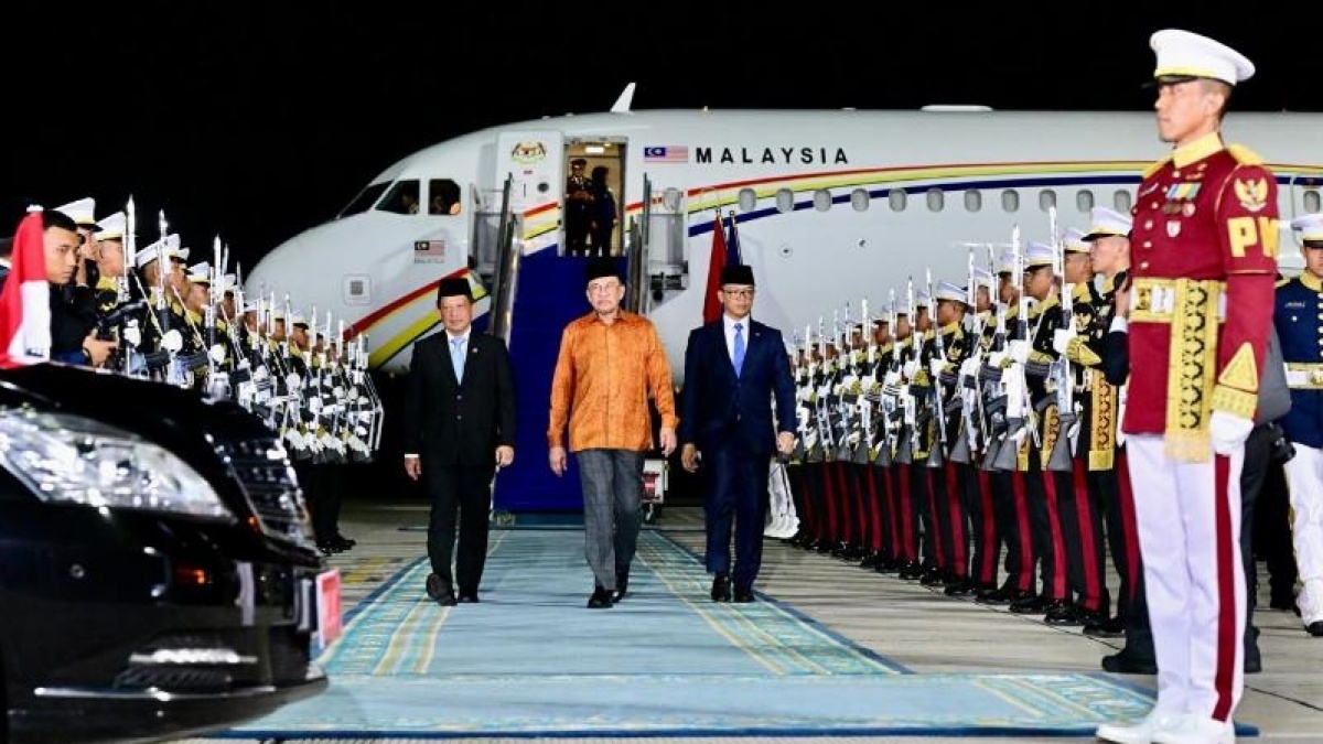 Gunung Anak Krakatau Erupsi, PM Malaysia Titip Pesan ke Jokowi Ucap Solidaritas