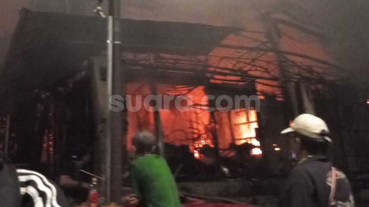 Detik-detik Kebakaran Pasar Taman Puring, Pedagang: Sumber Api dari Tengah Tanpa Ada Suara Ledakan