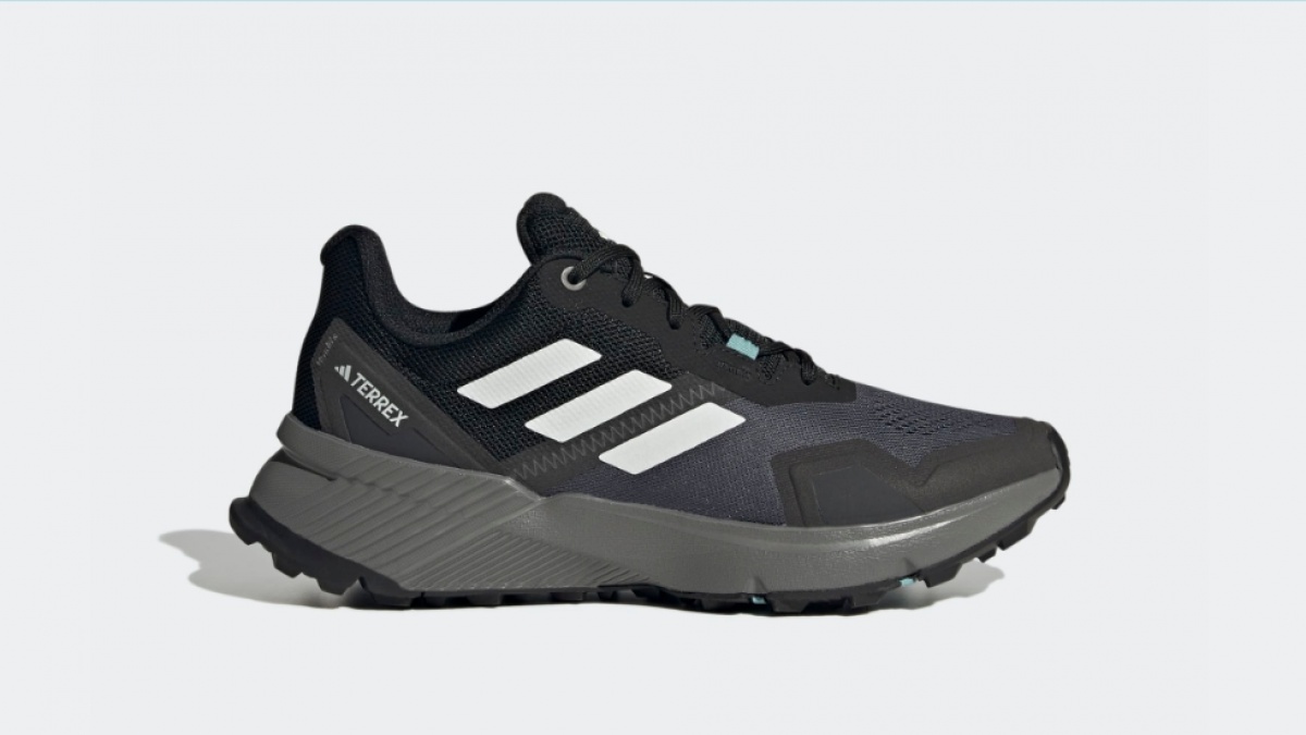 6 Sepatu Lari untuk Medan Berbatu dan Trail, Grip Kuat dan Tetap Nyaman