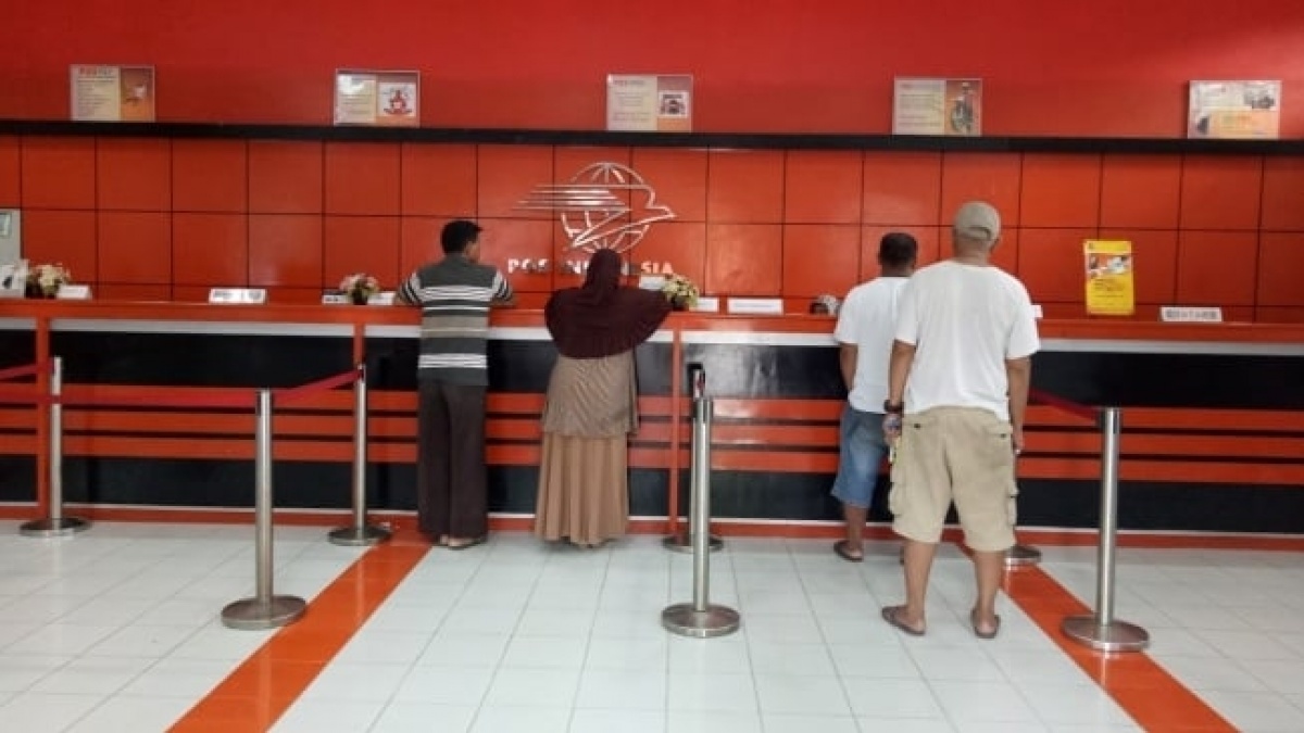CEK FAKTA: Benarkah Uang Pensiun Kini Hanya Bisa Diambil di Kantor Pos?