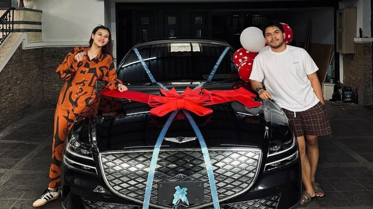 Thariq Halilintar Kerja Apa? Enteng Hadiahkan Sedan Mewah untuk Istri saat Anniversary