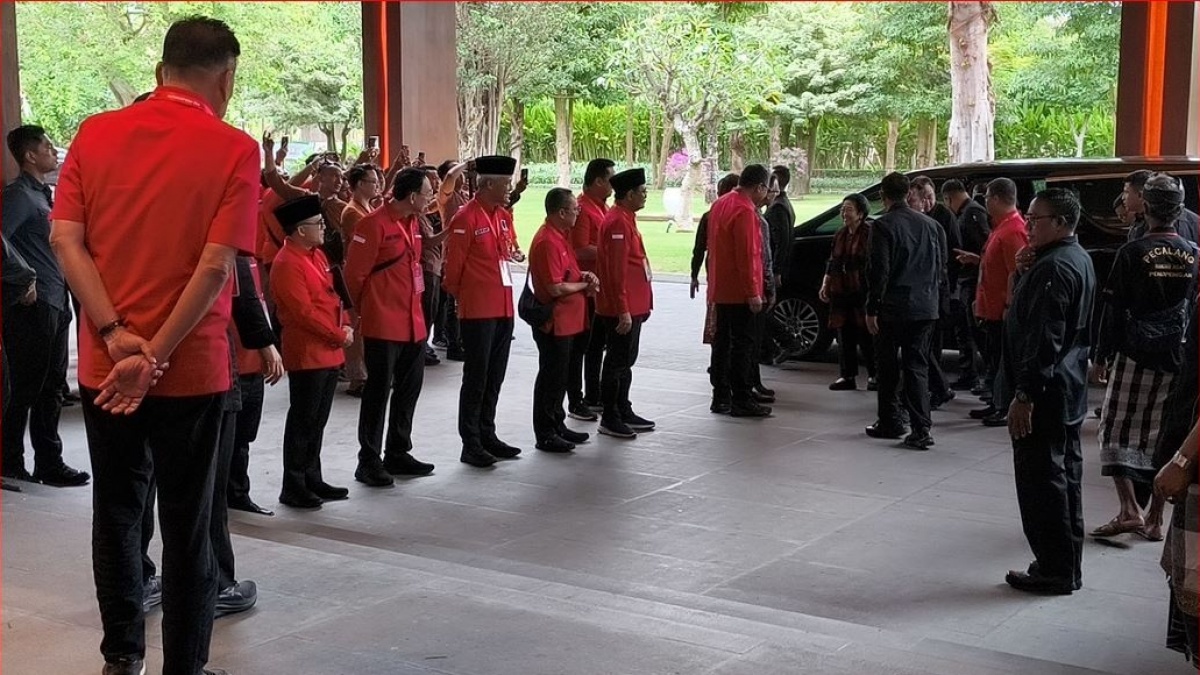 Megawati Tiba di Bimtek PDIP di Bali, Disambut Jajaran Pejabat DPP PIDP