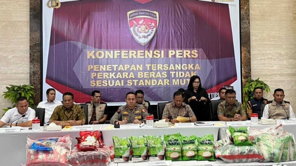 Bos Food Station Tjipinang Jadi Tersangka! Beras Oplosan Terbongkar, Ancaman Hukuman Fantastis!
