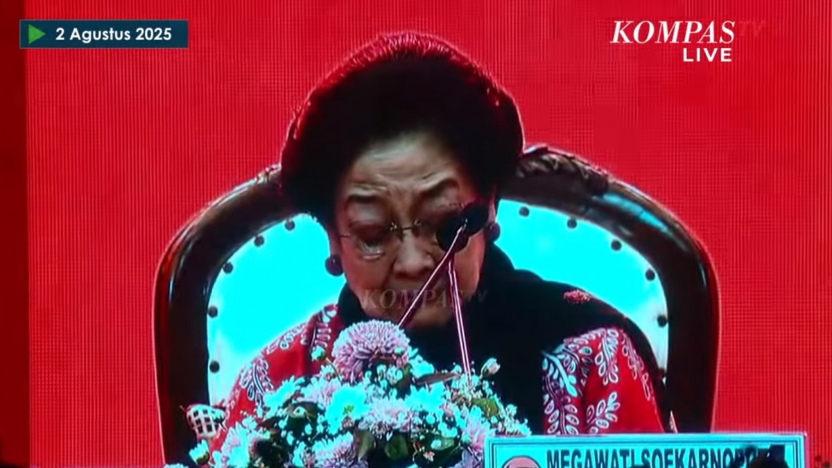 Ketika Megawati tak Kuasa Menahan Tangis Melihat Hasto Datang ke Kongres PDIP