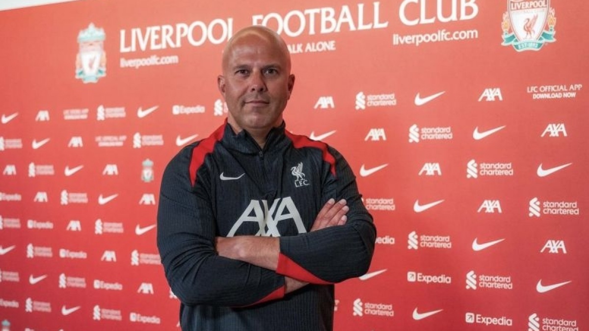 Fans Liverpool Harap Tenang! Begini Kata Arne Slot Soal Cedera Konate & Wirtz