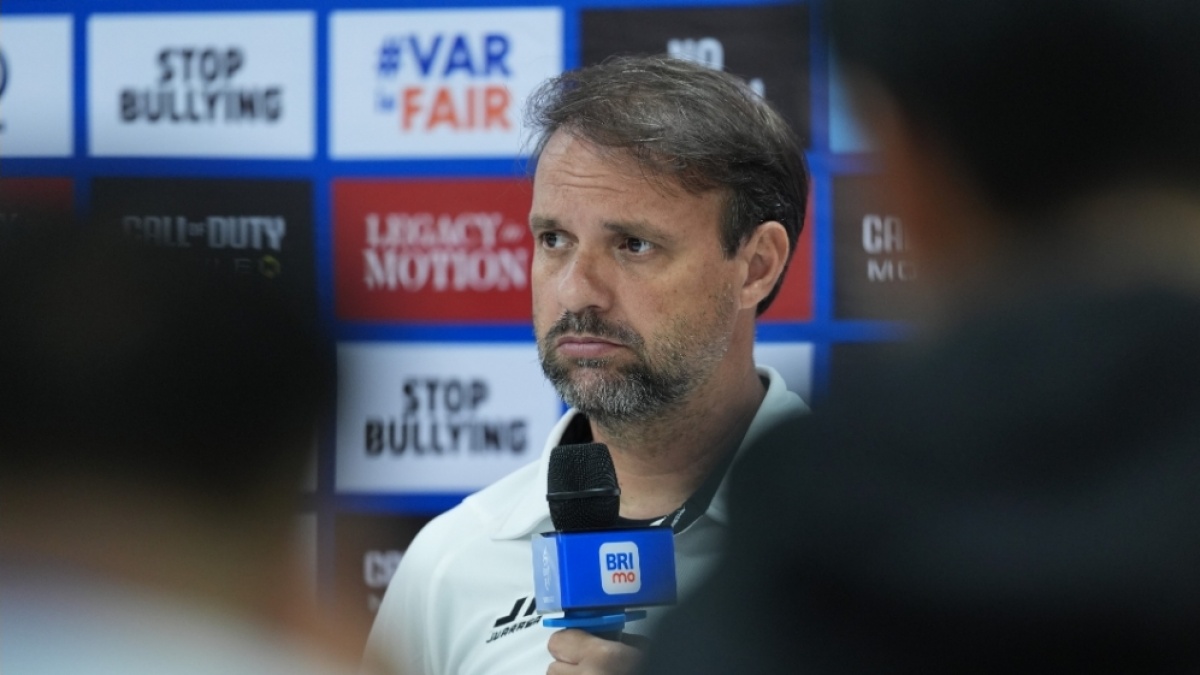 Pelatih Brasil Jawab Rumor Panas Jelang Persib Bandung vs Persija Jakarta: Masih Spekulasi