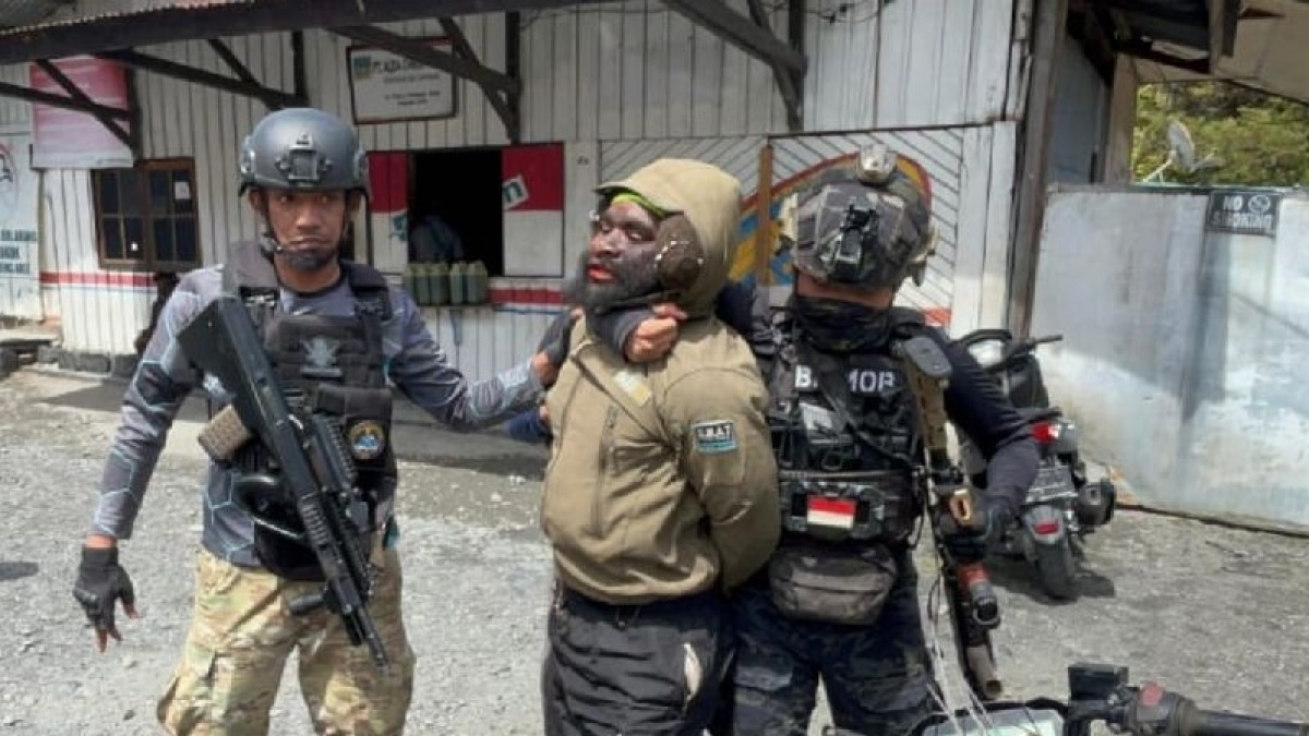 Tembak Mati Polisi, Pentolan OPM Konara Enumbi Terduga Pembunuh Brigadir Ronald Enok Ditangkap!