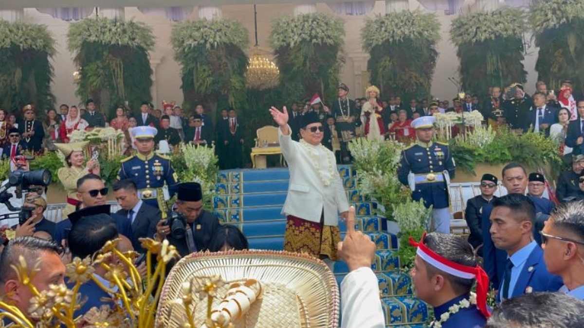 CEK FAKTA: Benarkah Prabowo Bagikan Uang untuk Rayakan HUT ke-80 RI?