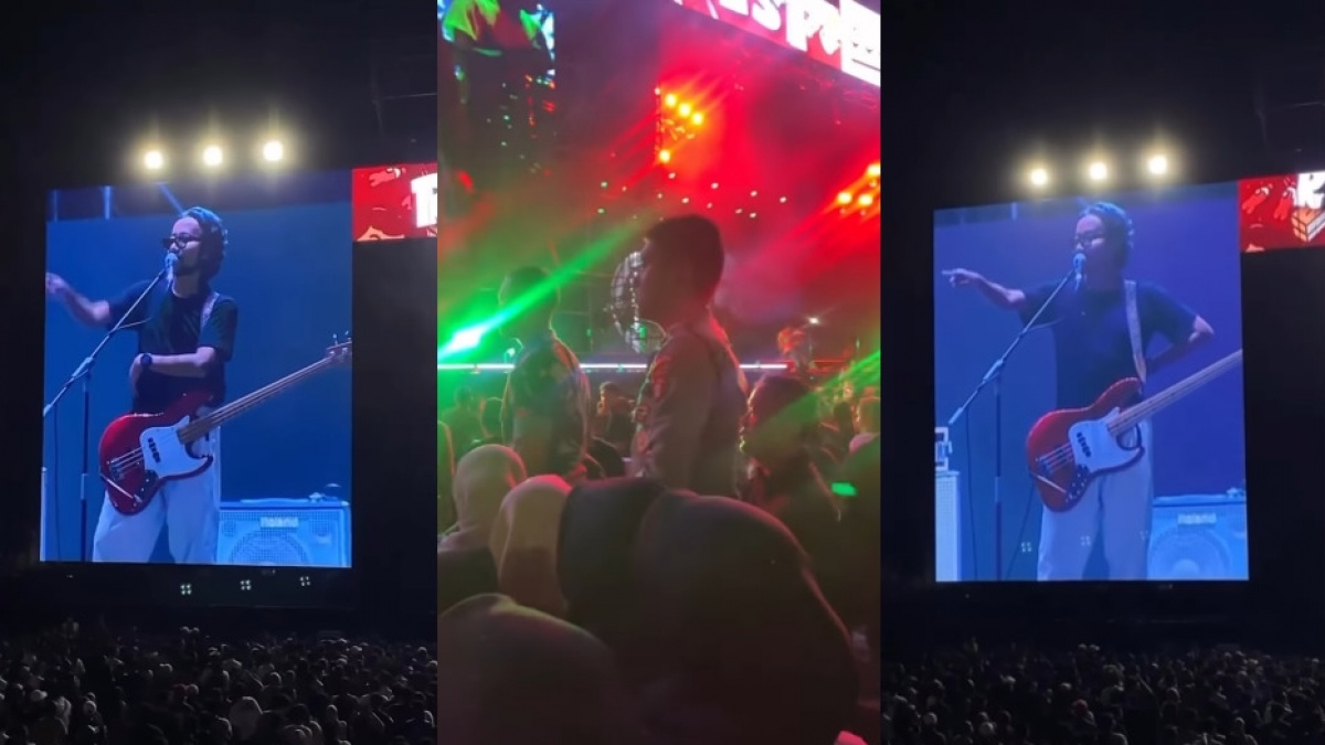 Konser .Feast Memanas, Awan Bela Penonton yang Bawa Bendera One Piece