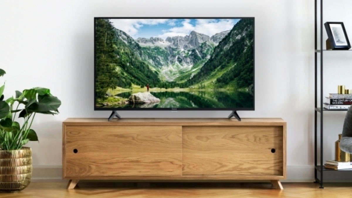 10 Rekomendasi Smart TV 43 Inch Paling Murah, Pilihan Terbaik Agustus 2025