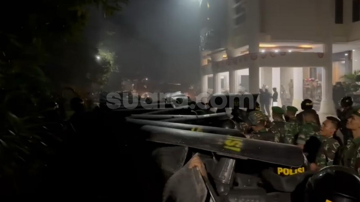 BREAKING NEWS: Demo Pajak PBB di Bone Rusuh, Sejumlah Petugas Terluka