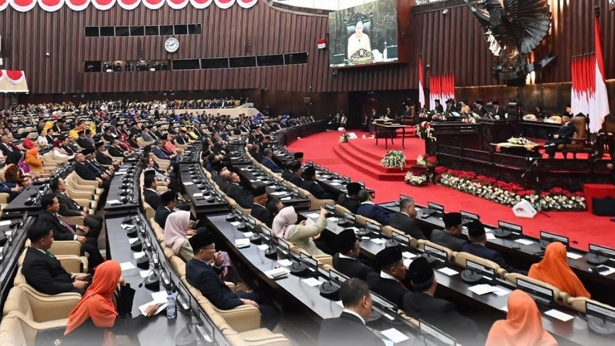 Gaji Pokok Tak Naik Cuma Trik? Total Pendapatan DPR Diam-diam Tembus Rp 70 Juta
