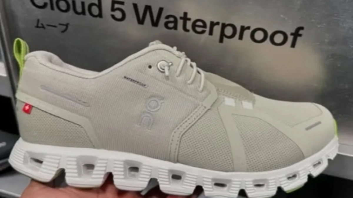 Berapa Harga Sepatu On Cloud? Ini 5 Pilihan Terbaik yang Tahan Air