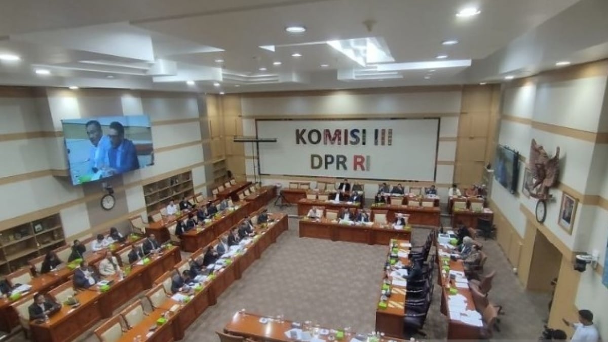 Kasus OTT Bupati Kolaka Timur Berlanjut di Komisi III DPR RI