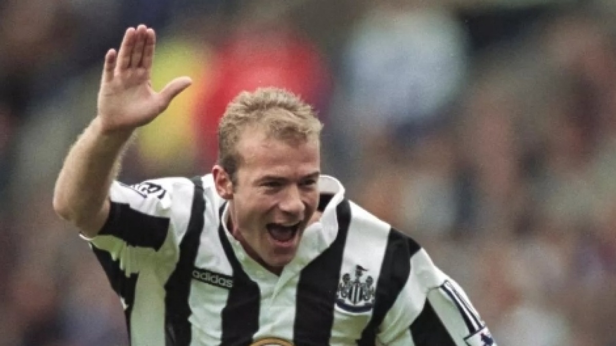 Ngambek Tak Jadi Pindah, Alan Shearer Tampar Alexander Isak