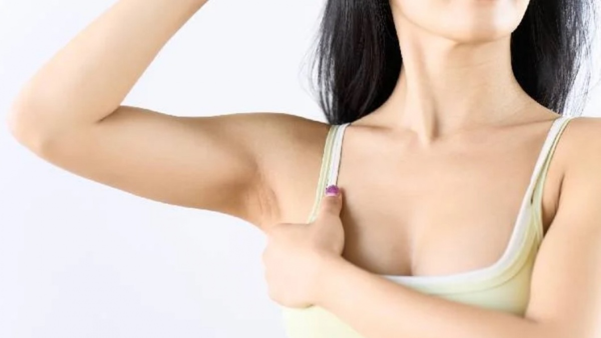 Atasi Selangkangan Hitam dengan Krim Pemutih Aman: Review Pherini Armpit Brightening Cream