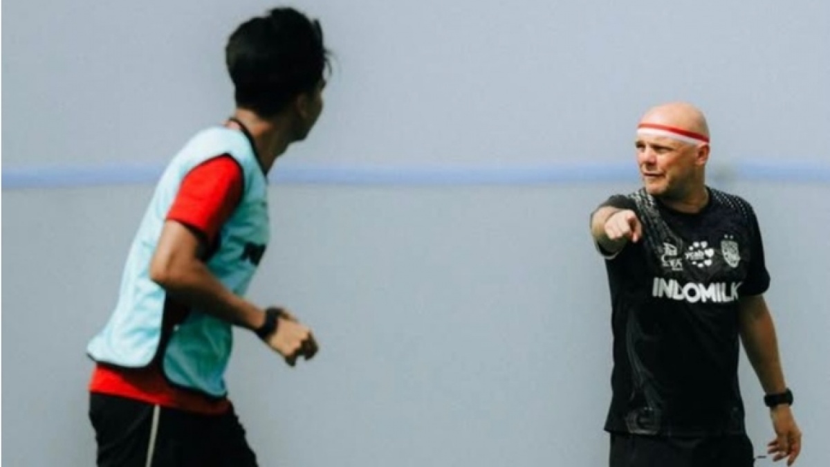 Bali United Kebobolan 10 Gol dalam 4 Laga, Johnny Jansen Bakal Lakukan Apa?