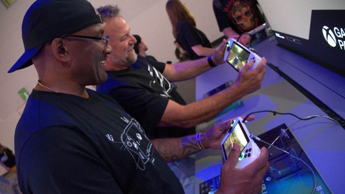 Usai Peluncuran di Gamescom 2025 Bareng Aktor GTA V, Catat Peluncuran ROG Xbox Ally di Indonesia
