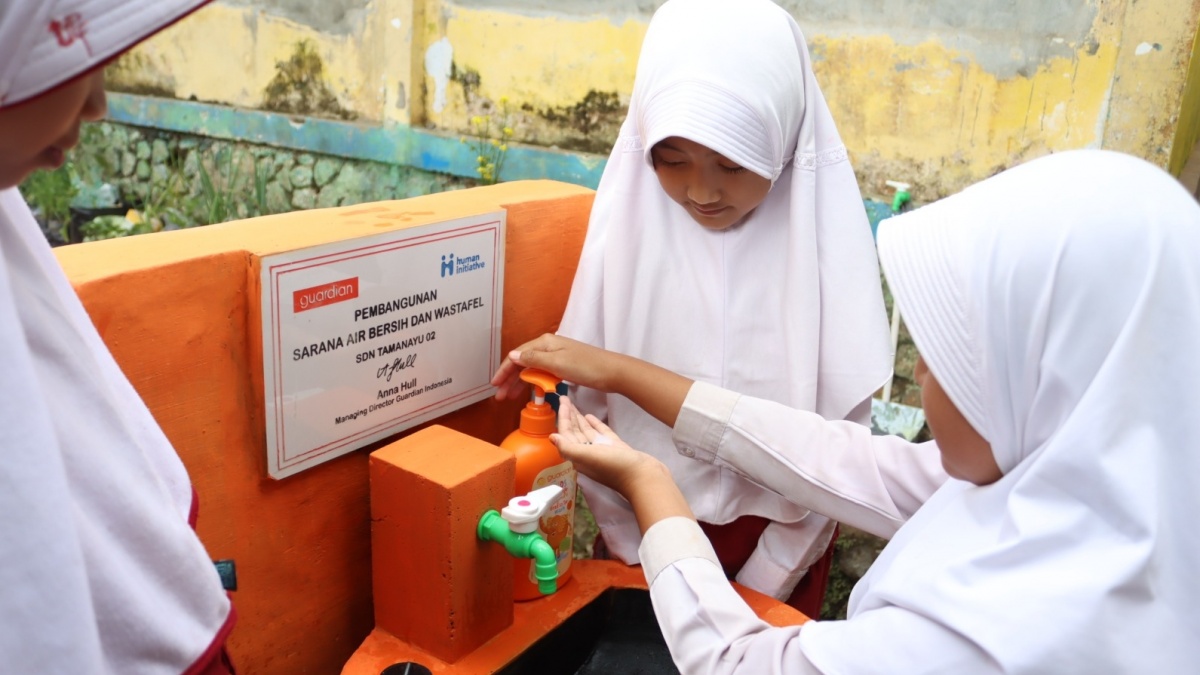 Cuci Tangan Selamatkan Nyawa: Fakta Penting Sanitasi Sekolah yang Sering Disepelekan