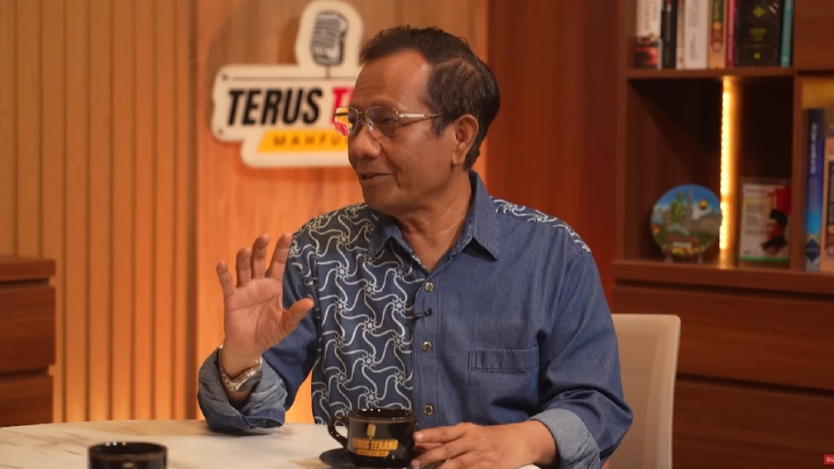 Geger Dugaan Korupsi Whoosh, Mahfud MD Sentil KPK: Dugaan Saya Takut, Entah Pada Siapa