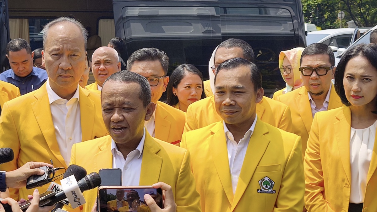 Bahlil Bungkam Soal Parpol Lain, Fokus Tegaskan Dukungan Golkar untuk Prabowo