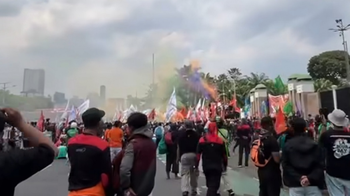 Demo Hari Ini 28 Agustus: DPR WFH, Presiden Prabowo Punya Agenda Lain