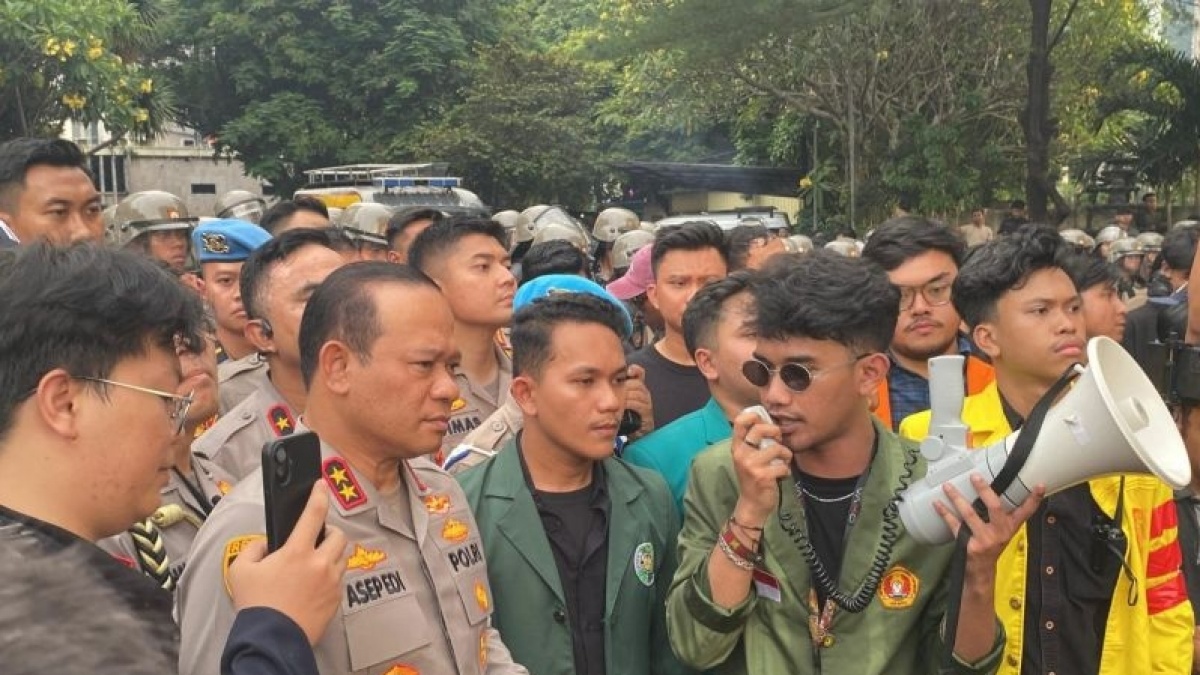 Diserbu Pendemo, Kapolda Akhirnya Bongkar Identitas 7 Polisi Kasus Gilas Ojol: Ini Nama Lengkapnya!