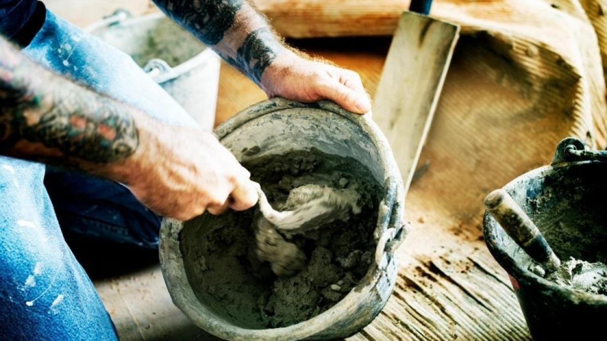 Cairan Obat Pengeras Beton: Berkenalan dengan Jenis dan Cara Kerjanya