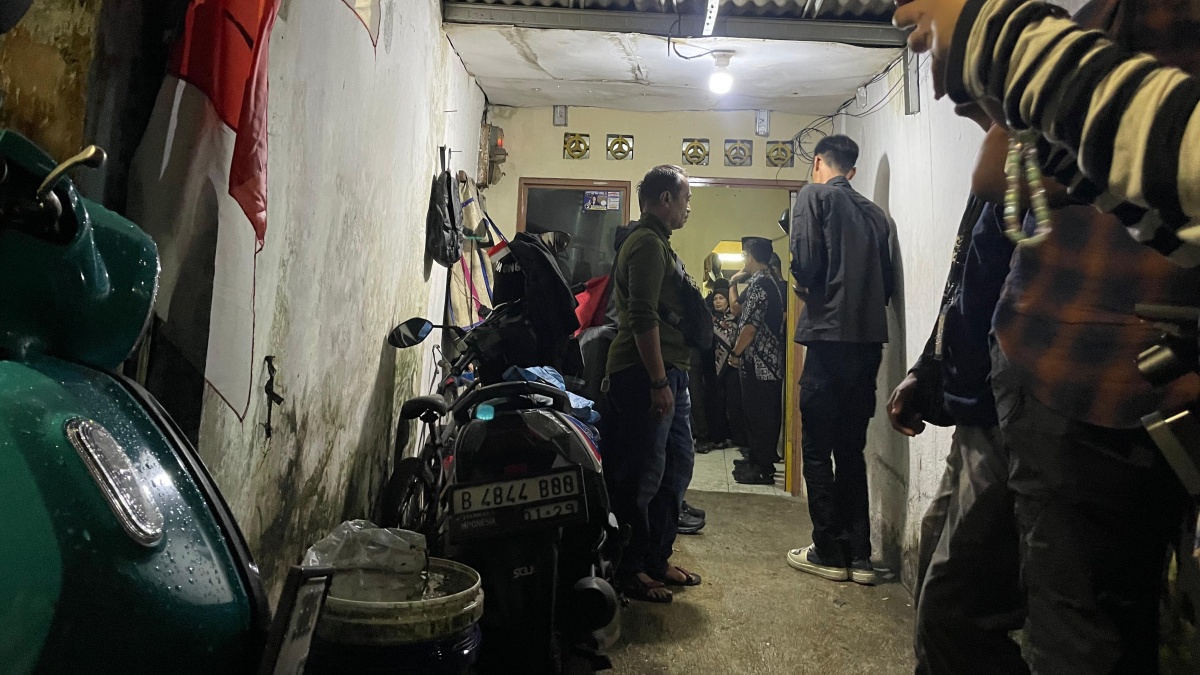 Pakai Pakaian Dinas, Jenderal Agus Subiyanto Melayat ke Rumah Duka Affan Kurniawan