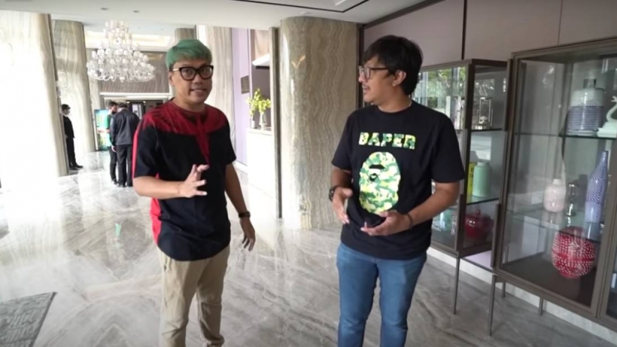 7 Potret Rumah Mewah Uya Kuya sebelum Digeruduk Massa: Luas 6000 Meter, Ada Lift Pribadi