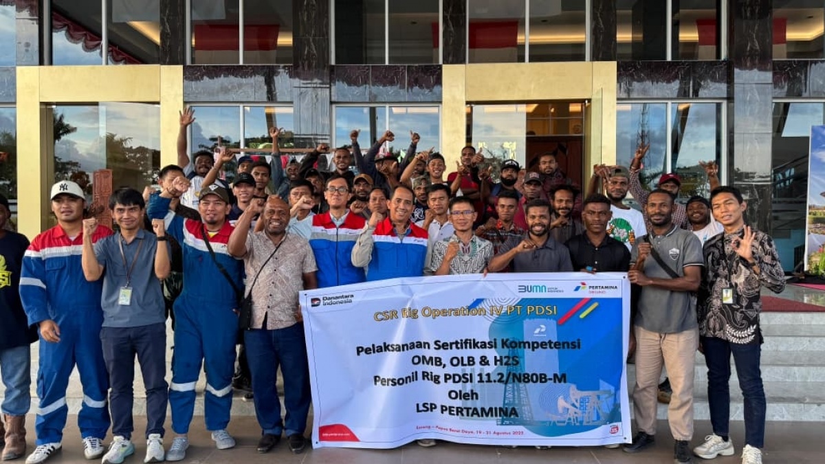 49 Putra Papua Raih Sertifikasi Migas Bersama Pertamina Drilling